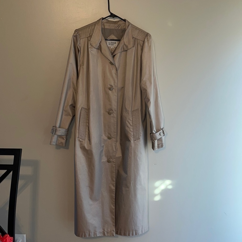 Windsor Bay women’s vintage Metallic pewter long belted Trench Coat Size 8 - Picture 2 of 12